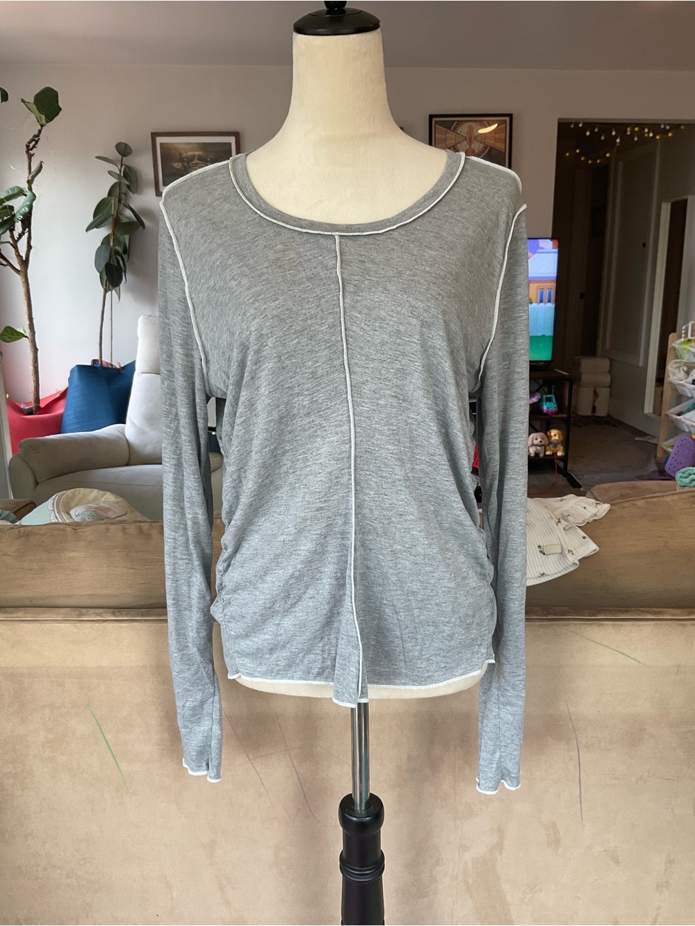 🐭NWT Natural Life Gray Contrast Stitch Long Sleeve Tee - Size XL Laganlook